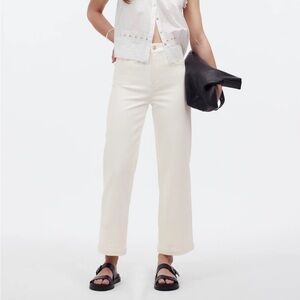 The Petite Emmett Wide-Leg Crop Jean: Welt Pocket Edition